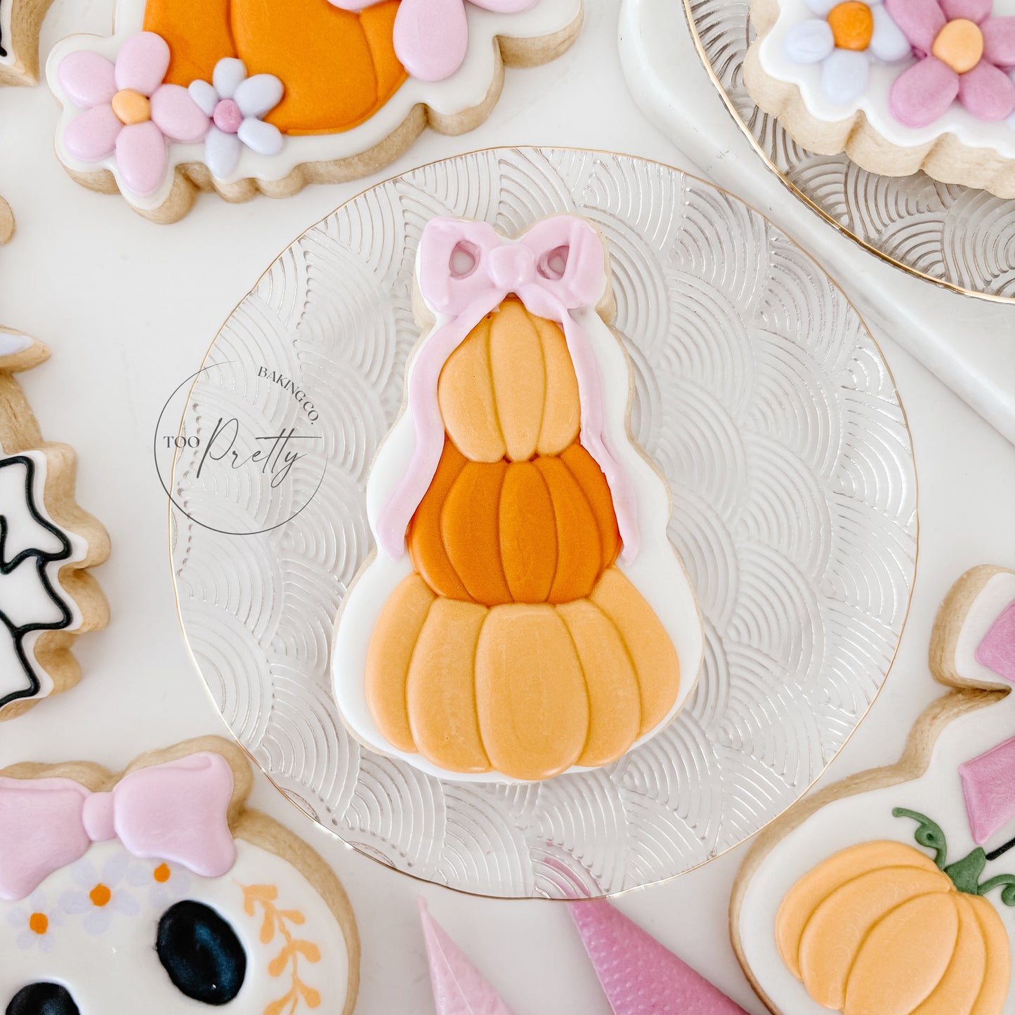 Pumpkin Stack with Bow Cookie Cutter